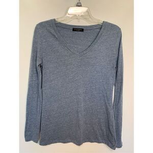 Love Cameron Women's V-Neck Long Sleeve T-Shirt Blue Size Medium